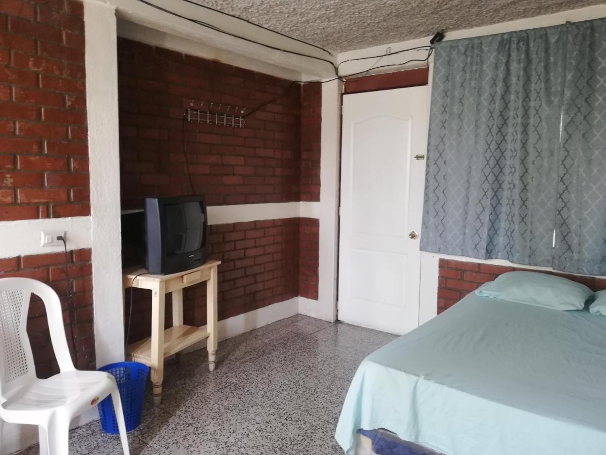Hotel El Meson Guatemala Экстерьер фото
