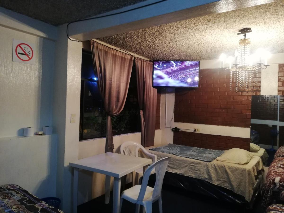Hotel El Meson Guatemala Экстерьер фото