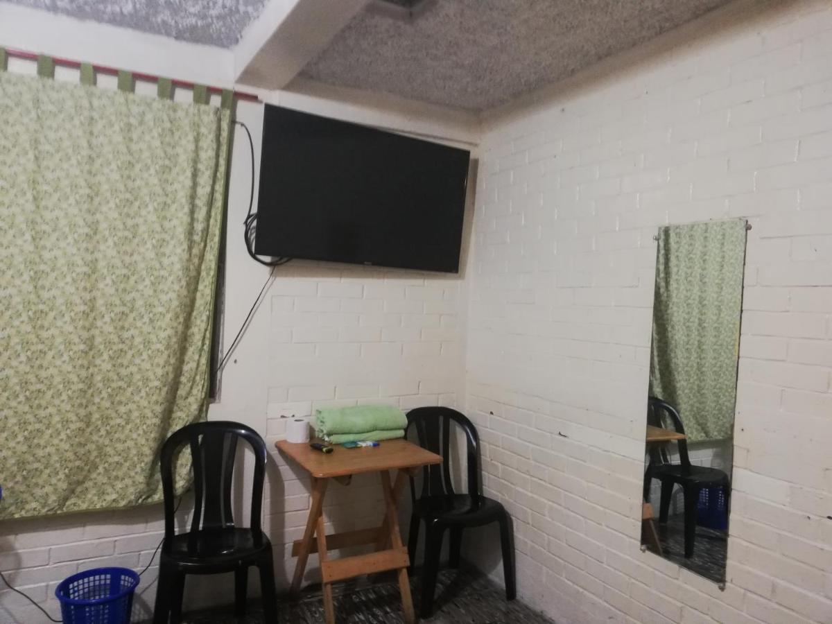 Hotel El Meson Guatemala Экстерьер фото