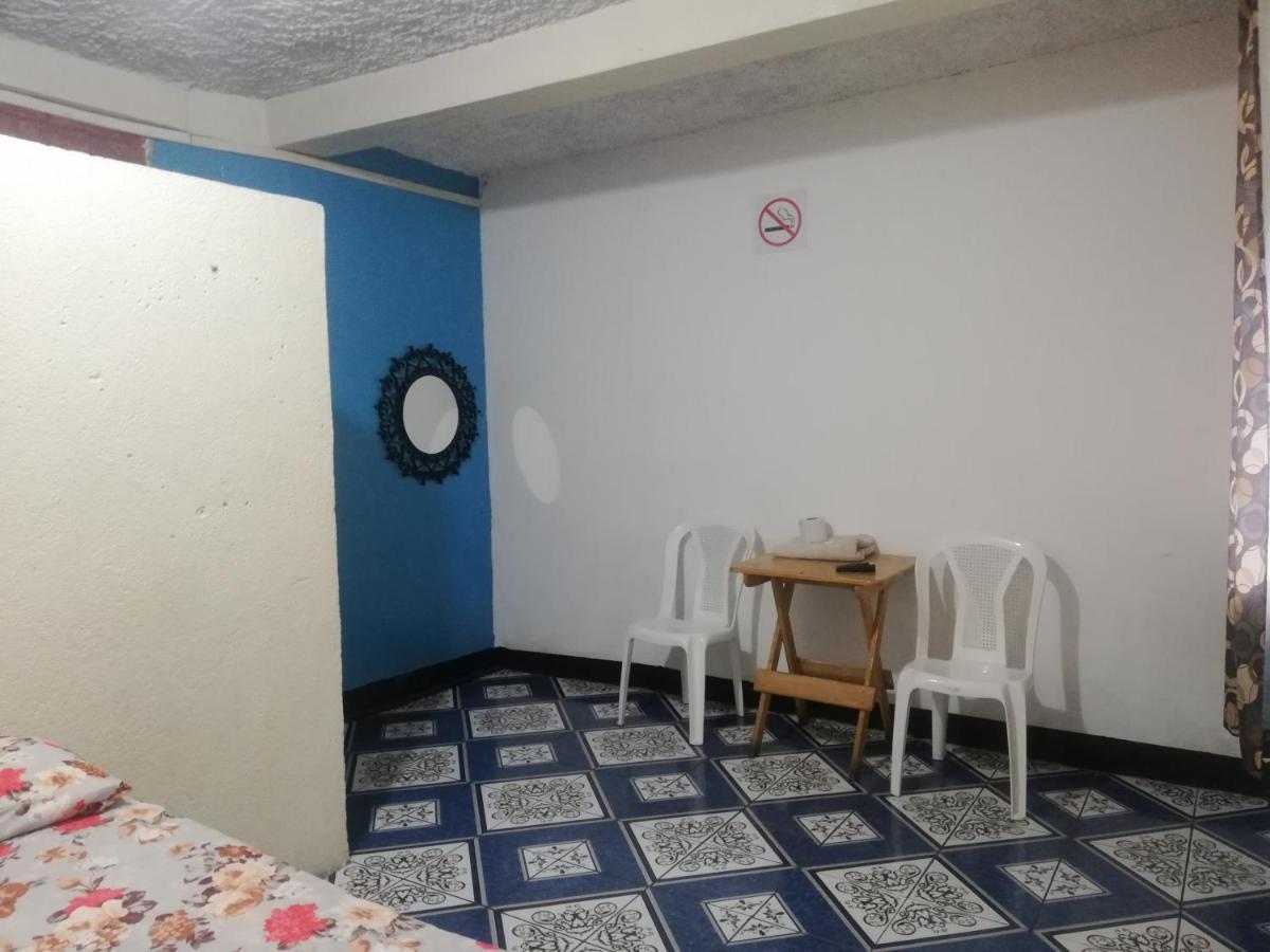 Hotel El Meson Guatemala Экстерьер фото