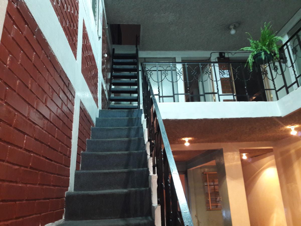 Hotel El Meson Guatemala Экстерьер фото